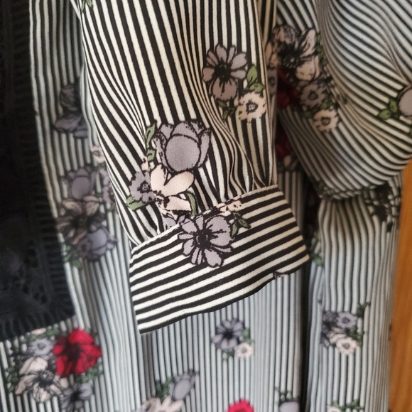 DR2 by Daniel Rainn floral print flowy high low blouse - Picture 9 of 10